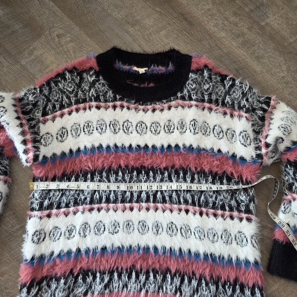 Eesome US Womens Large Colorful Striped Fuzzy Knit Sweater Winter Cozy - Picture 8 of 8